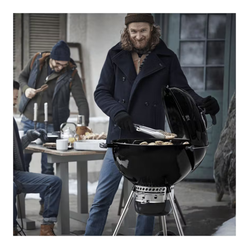 Угольный гриль Weber Master-Touch GBS E-5755 57 см черный